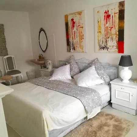 Apartment Wölkchen, Mit Gemeinschaftsbädern Simmerath