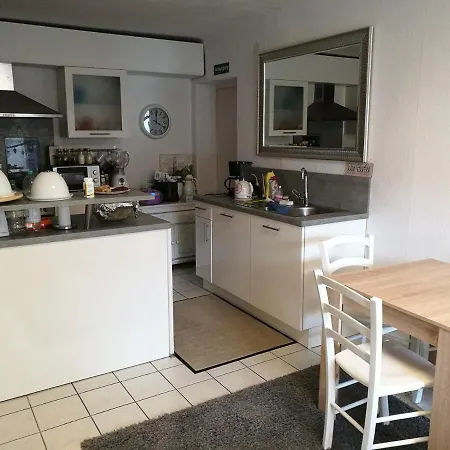 Woelkchen, Mit Gemeinschaftsbaedern *