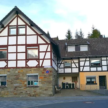 Woelkchen, Mit Gemeinschaftsbaedern * Simmerath